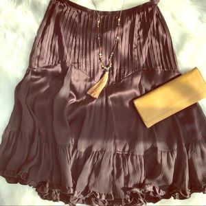 PRICE DROP 😍Stunning😍 BR Silk Skirt